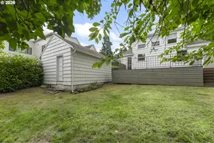 1305 Spruce St, Lake Oswego, OR 97034 - Photo 21