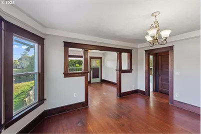 543 S 12th St, Coos Bay, OR 97420 - Photo 11