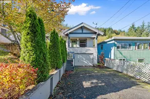 543 S 12th St, Coos Bay, OR 97420 - Photo 3