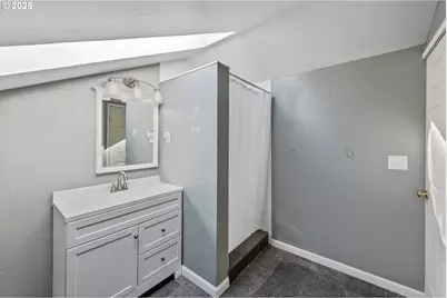 543 S 12th St, Coos Bay, OR 97420 - Photo 23