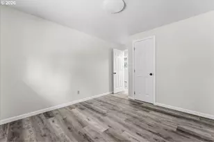 210 NE 167th Pl, Portland, OR 97230 - Photo 13