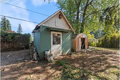 210 NE 167th Pl, Portland, OR 97230 - Photo 27