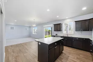 5290 Squirrel St, Springfield, OR 97478 - Photo 15