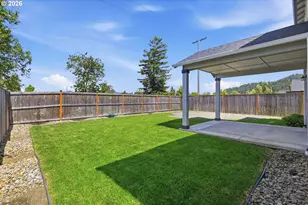 5290 Squirrel St, Springfield, OR 97478 - Photo 5
