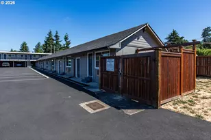 1152 Main St, Springfield, OR 97477 - Photo 5
