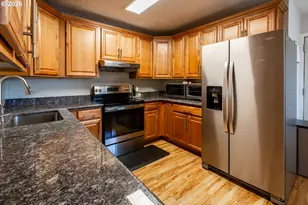 1152 Main St, Springfield, OR 97477 - Photo 21