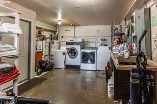1152 Main St, Springfield, OR 97477 - Photo 33