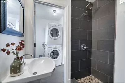 9560 N Ivanhoe St, Portland, OR 97203 - Photo 21