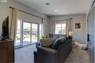 110 Southshore Ave, The Dalles, OR 97058 - Photo 25