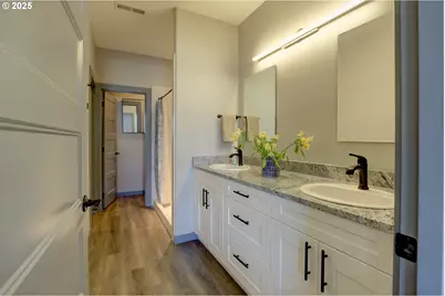 110 Southshore Ave, The Dalles, OR 97058 - Photo 15