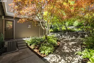 13687 SW Charleston Ln, Portland, OR 97224 - Photo 39