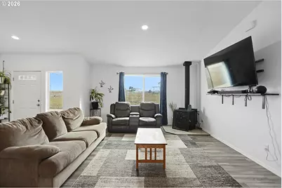 173 Horseshoe Bend Rd, Goldendale, WA 98620 - Photo 3