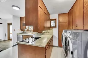 515 Harrison St, Fairview, OR 97024 - Photo 17