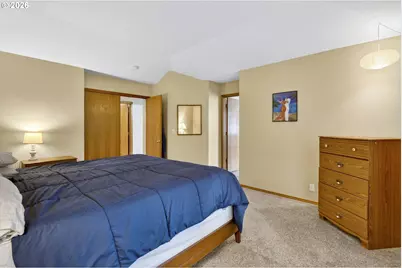 671 NE Maryann Ct, Hillsboro, OR 97124 - Photo 25
