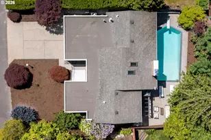 2911 SW Plum Ct, Portland, OR 97219 - Photo 21