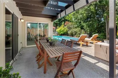 2911 SW Plum Ct, Portland, OR 97219 - Photo 17