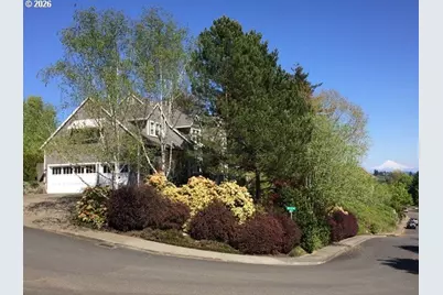 11812 SW 17th Ave, Portland, OR 97219 - Photo 1