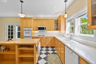 11812 SW 17th Ave, Portland, OR 97219 - Photo 11