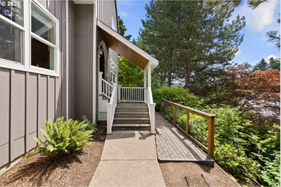 11812 SW 17th Ave, Portland, OR 97219 - Photo 3