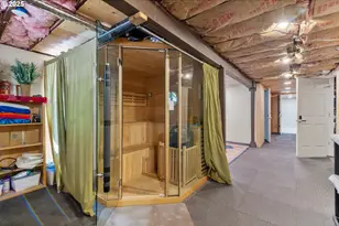 6541 E Burnside St, Portland, OR 97215 - Photo 39