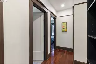 6541 E Burnside St, Portland, OR 97215 - Photo 17