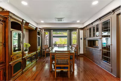 6541 E Burnside St, Portland, OR 97215 - Photo 11