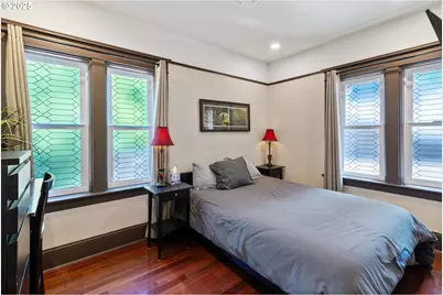 6541 E Burnside St, Portland, OR 97215 - Photo 25