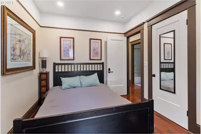 6541 E Burnside St, Portland, OR 97215 - Photo 19