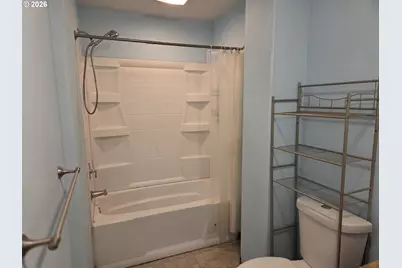 2402 N Spruce St, La Grande, OR 97850 - Photo 5