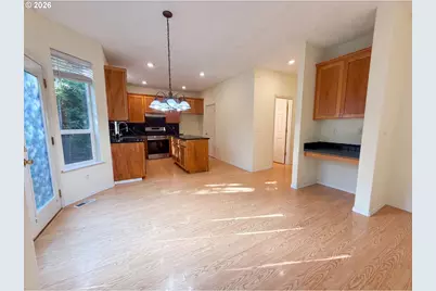 8348 SE 140th Ct, Portland, OR 97236 - Photo 15