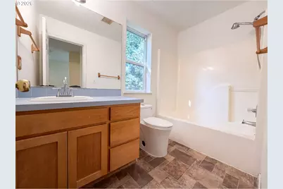 8348 SE 140th Ct, Portland, OR 97236 - Photo 7