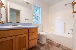 8348 SE 140th Ct, Portland, OR 97236 - Photo 7