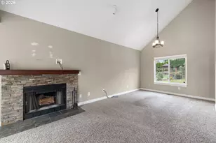 4223 SE Anderegg Dr, Portland, OR 97236 - Photo 5