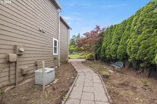 4223 SE Anderegg Dr, Portland, OR 97236 - Photo 35