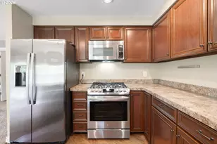 4223 SE Anderegg Dr, Portland, OR 97236 - Photo 13