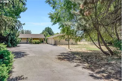 518 3rd Ave, Dallesport, WA 98617 - Photo 1