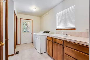 518 3rd Ave, Dallesport, WA 98617 - Photo 29