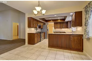 10216 SE 15th St, Vancouver, WA 98664 - Photo 11