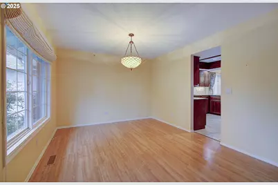 10216 SE 15th St, Vancouver, WA 98664 - Photo 7