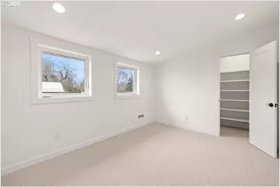718 W 19th St, Vancouver, WA 98660 - Photo 39