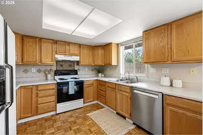 3843 Souza St, Eugene, OR 97402 - Photo 15