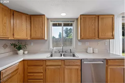 3843 Souza St, Eugene, OR 97402 - Photo 17