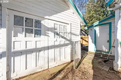 1601 SE 130th Ave, Portland, OR 97233 - Photo 25