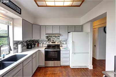460 Alameda Ave, Astoria, OR 97103 - Photo 9