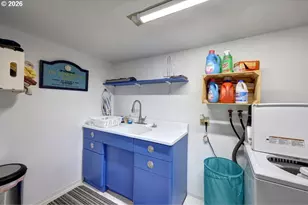 460 Alameda Ave, Astoria, OR 97103 - Photo 35