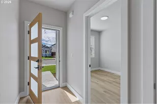 618 SE 34th St, Battle Ground, WA 98604 - Photo 5