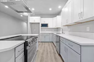 2469 NW 1st Dr, Gresham, OR 97030 - Photo 7