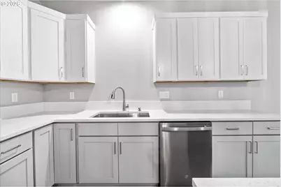 2469 NW 1st Dr, Gresham, OR 97030 - Photo 9