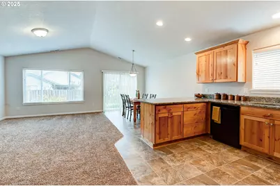 482 SE Isenberg St, Dallas, OR 97338 - Photo 17