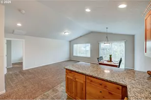 482 SE Isenberg St, Dallas, OR 97338 - Photo 19